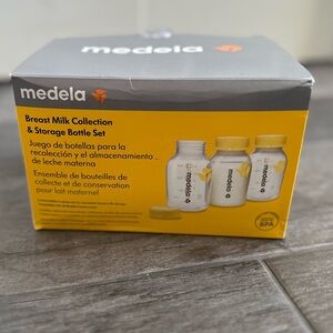 Medela Yellow and Clear Bottle Set